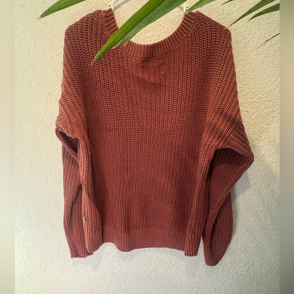 Pink sweater - Picture 2 of 2
